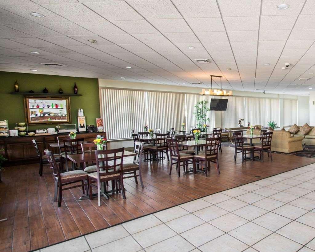 Magnuson Grand Sebring North Hotel Restaurant photo
